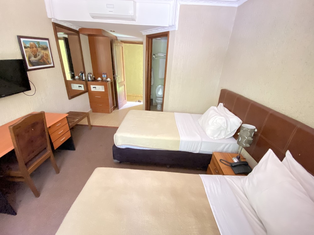 Sangana Lodge 13/50