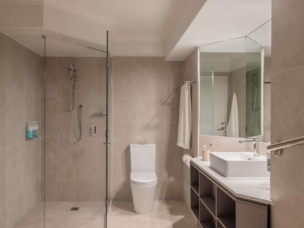 Novotel Cairns Oasis Resort 79/80