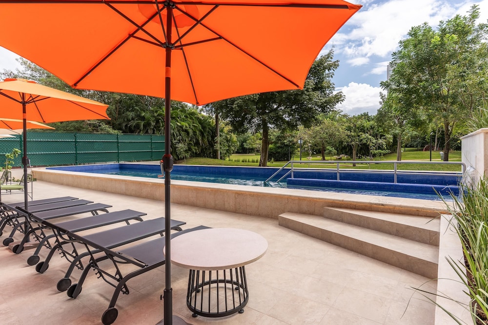 Hyatt Place Merida/ Via Montejo 23/50