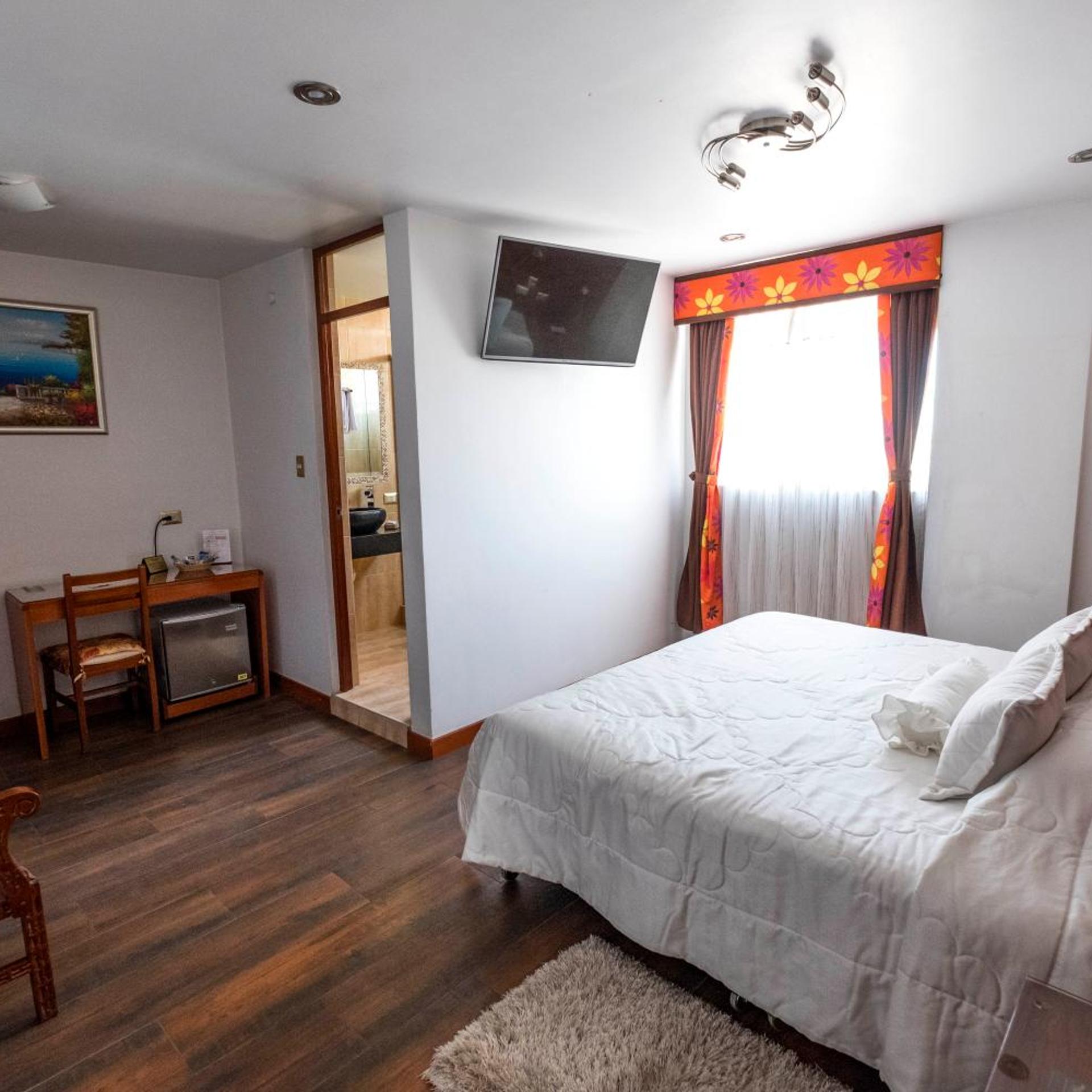 Hotel Tikary 11/50