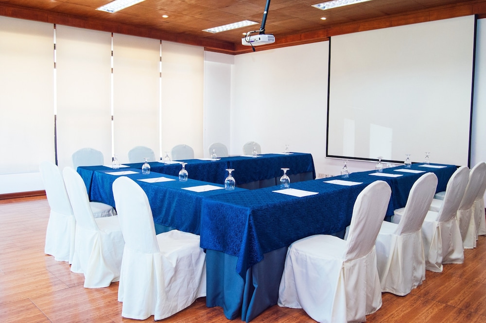Azalea Hotels & Residences Baguio 35/49