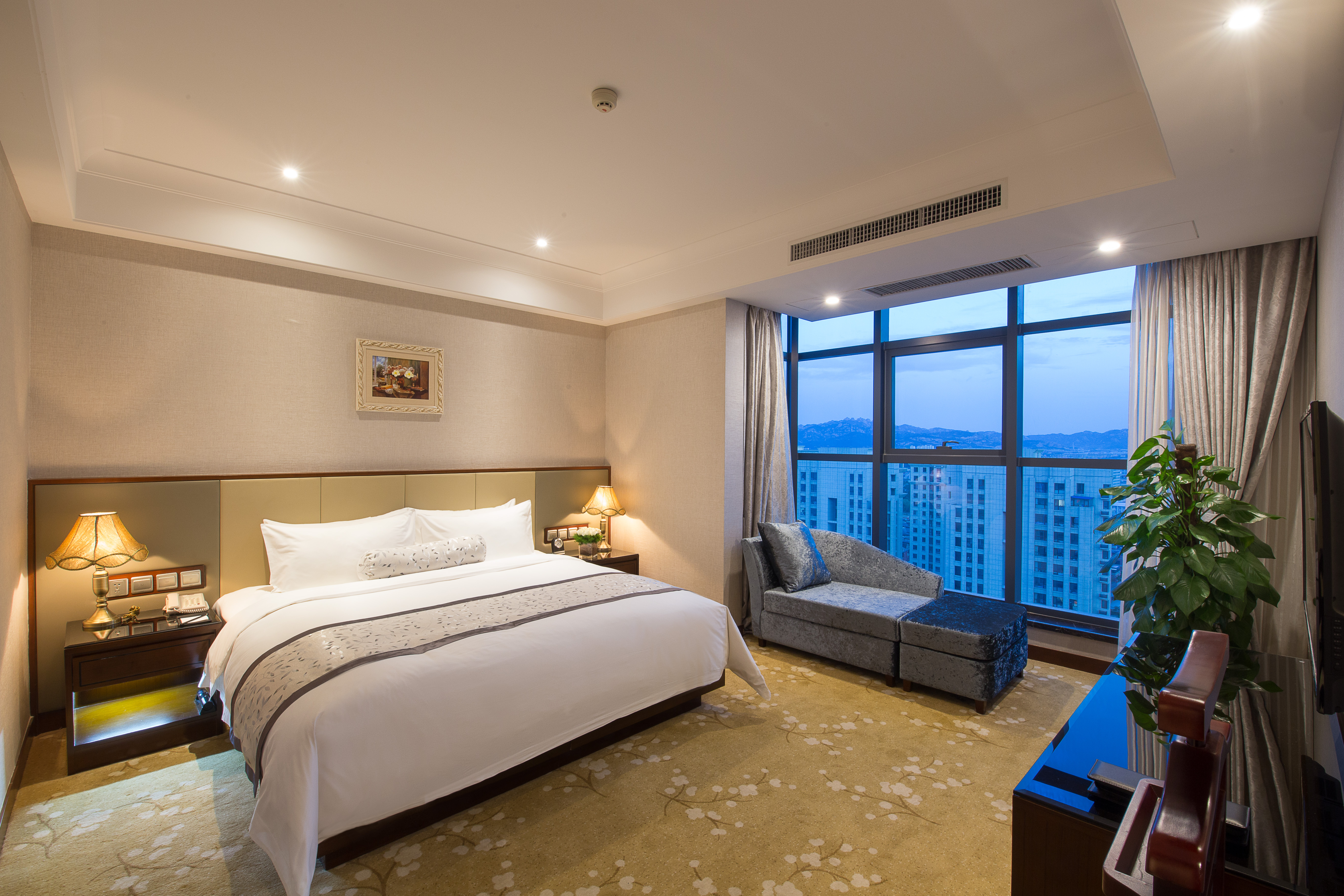 Qingdao Gloria Plaza Hotel 5/22