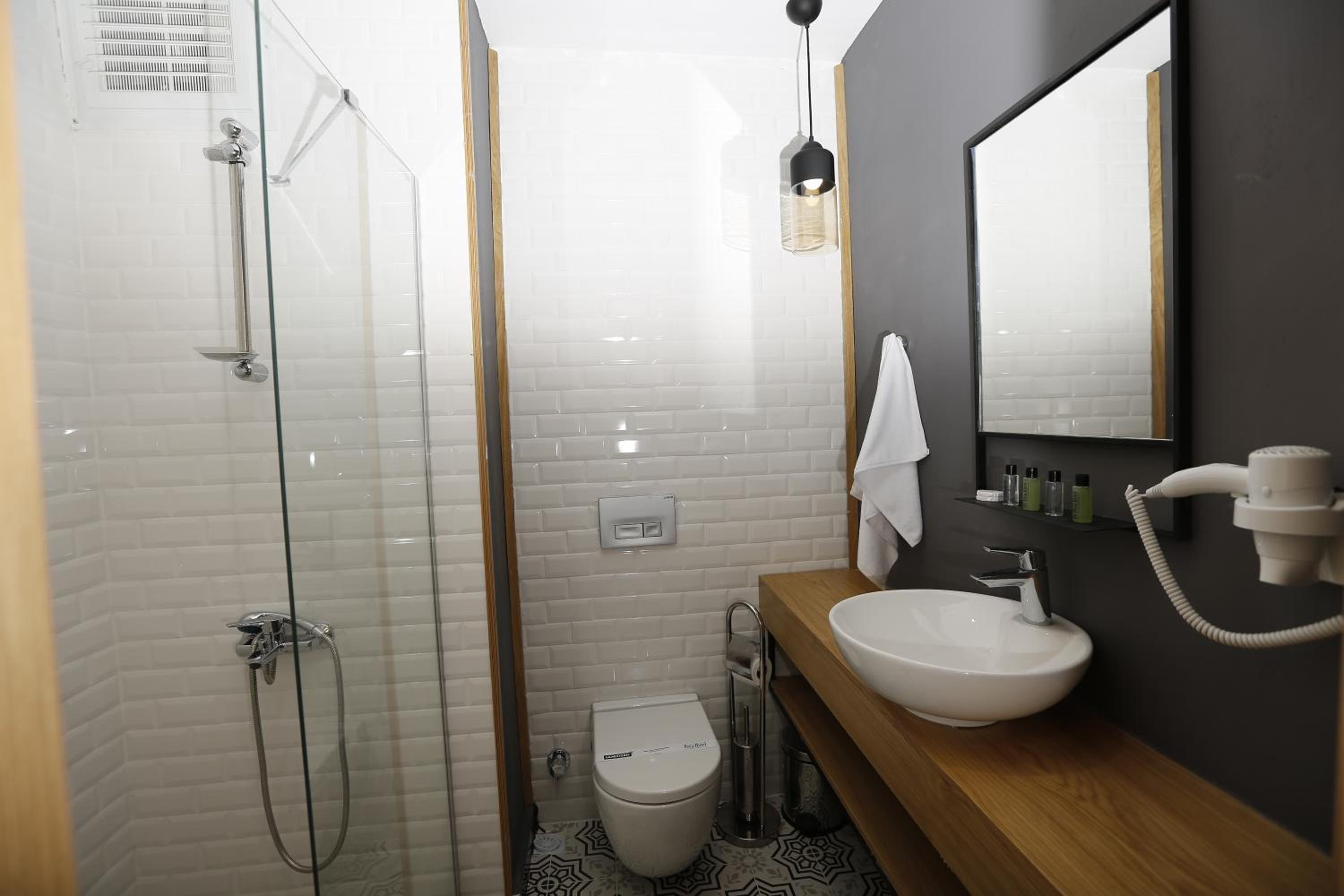Pera Hotel Luleburgaz 46/50
