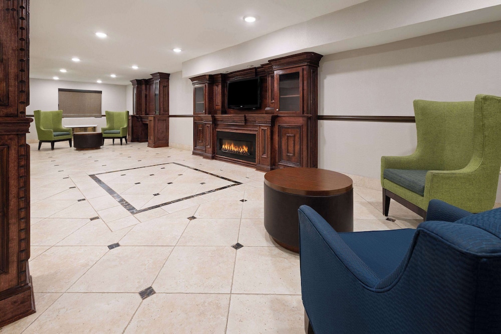 Days Inn by Wyndham Jackson Downtown 19/24