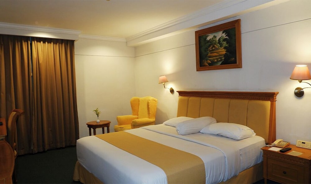 Studio, 2 King Beds