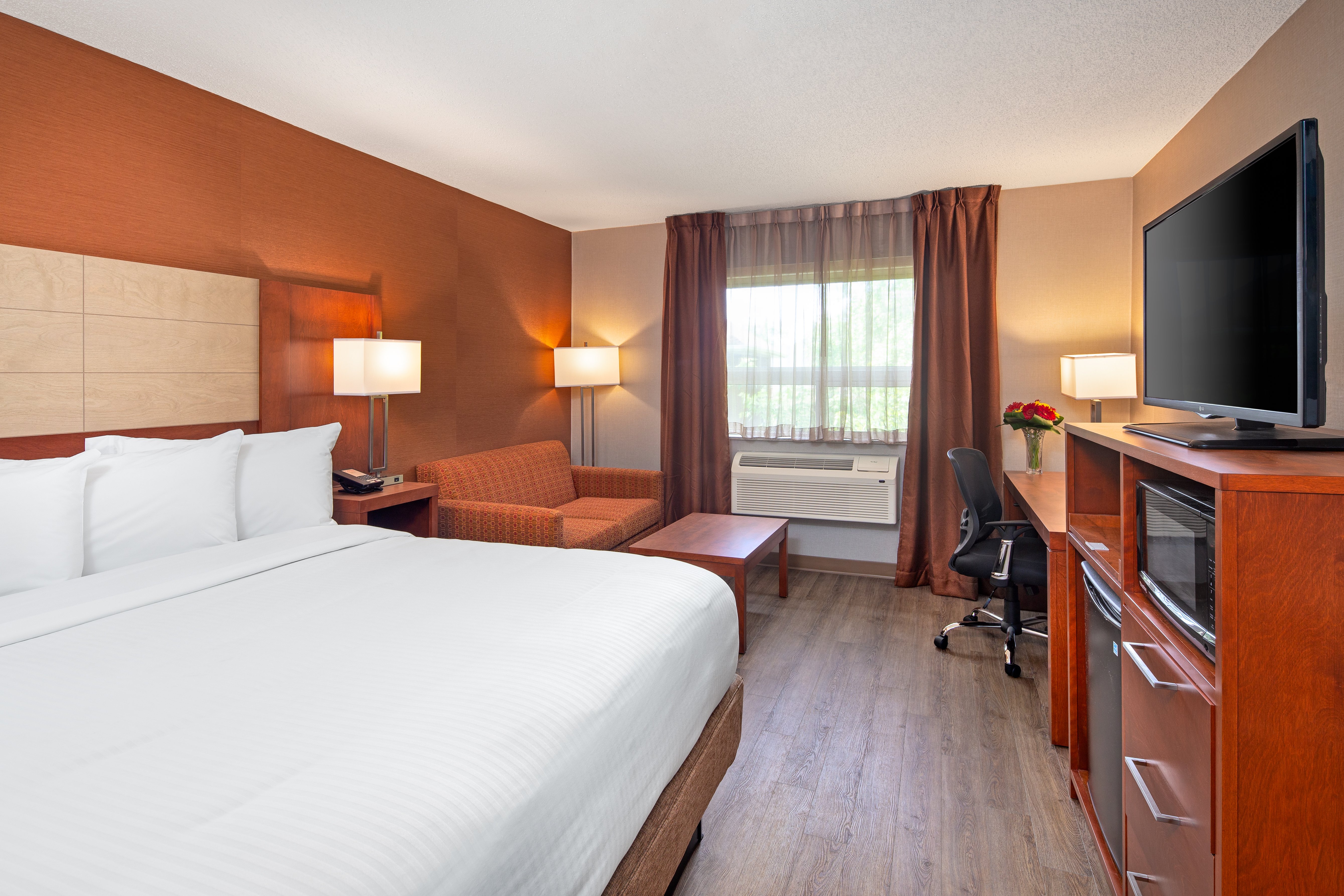 Canadas Best Value Inn Richmond Hill 6/15