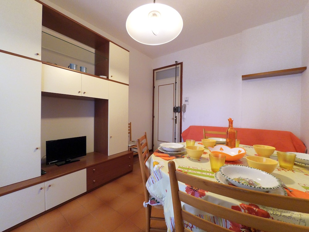 Alfa Apartments 5/23