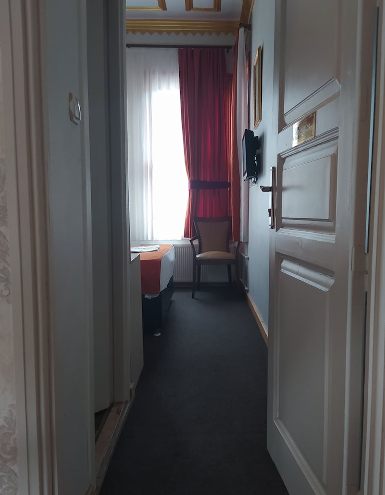 LE SAFRAN SUITE 23/50