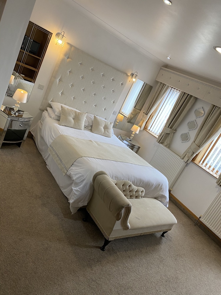 Bessemer Hotel 15/50