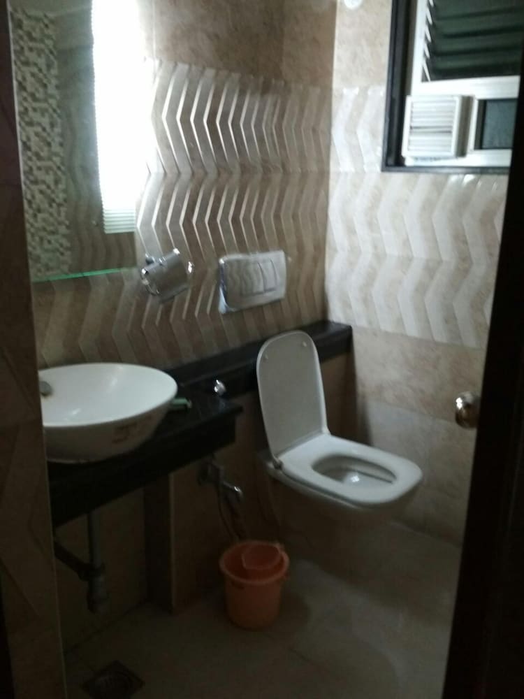 Hotel Prem Nivas 24/26