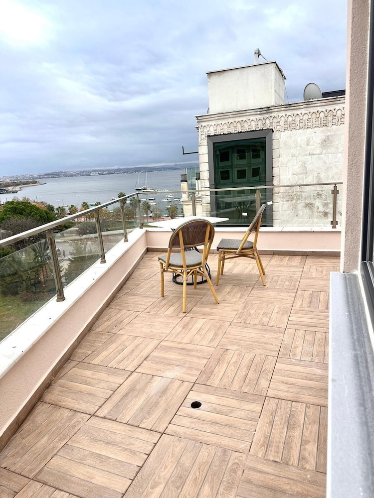 Tuzla Hill Suites 4/33
