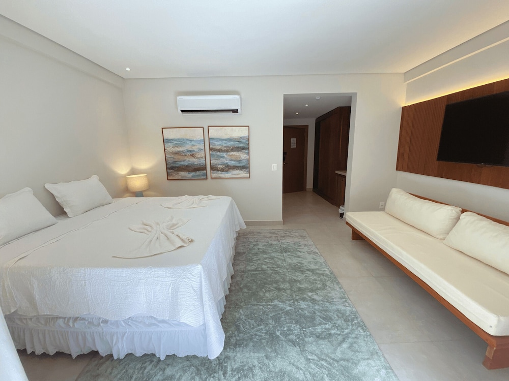 ILE DE PIPA MGALLERY 31/50