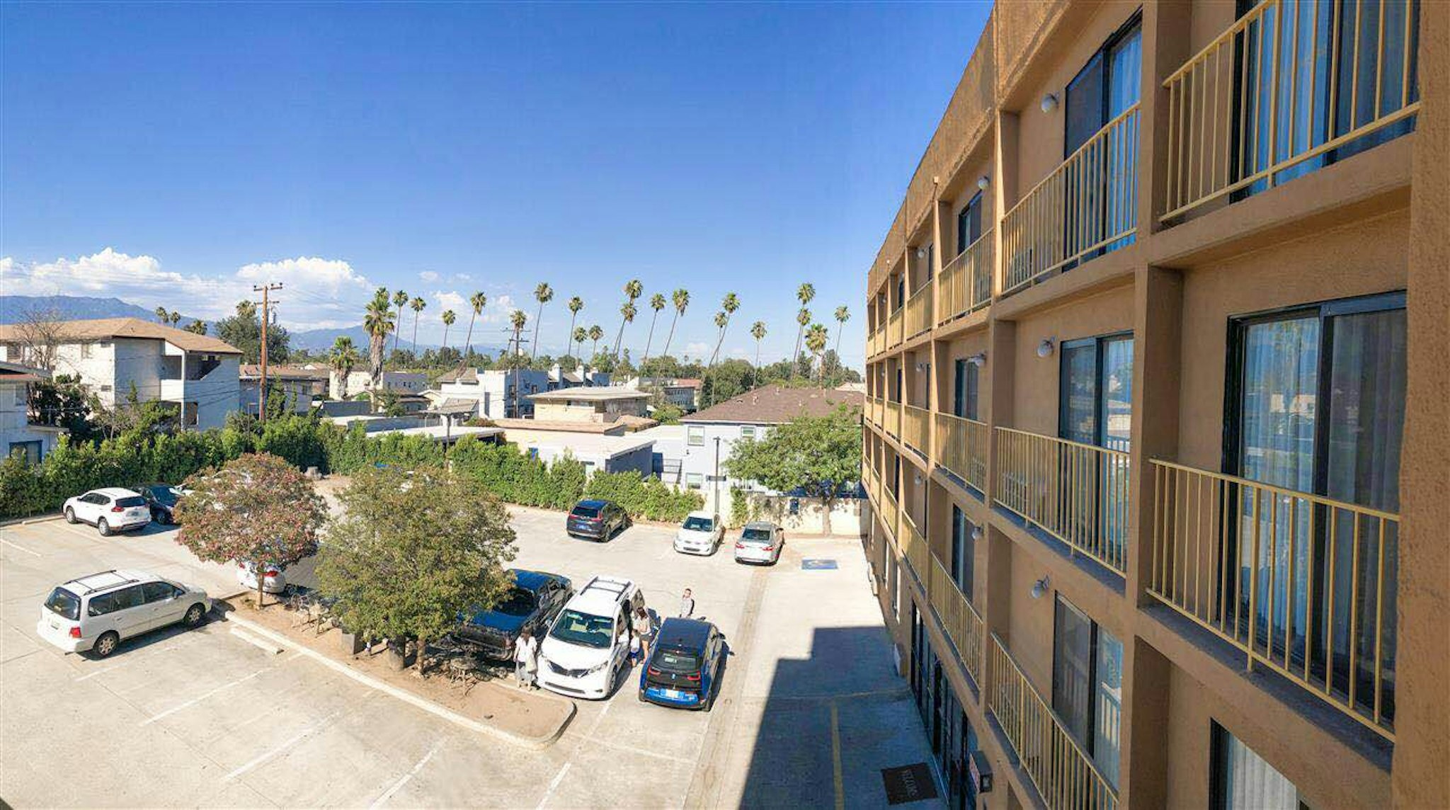Greentree Inn And Suites Alhambra 49/52