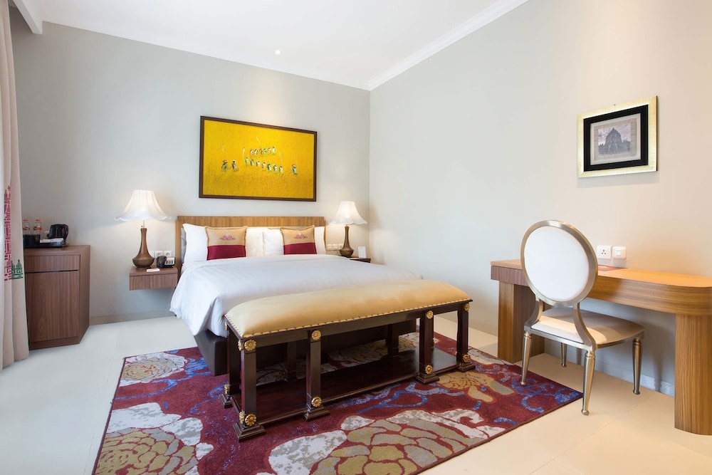Ramada Suites By Wyndham Solo 27/45