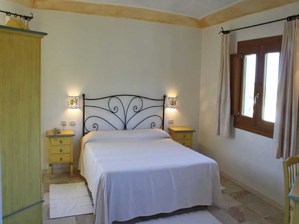 ROOM, TRIPLE, 3 BEDS, MOUNTAIN VIEW