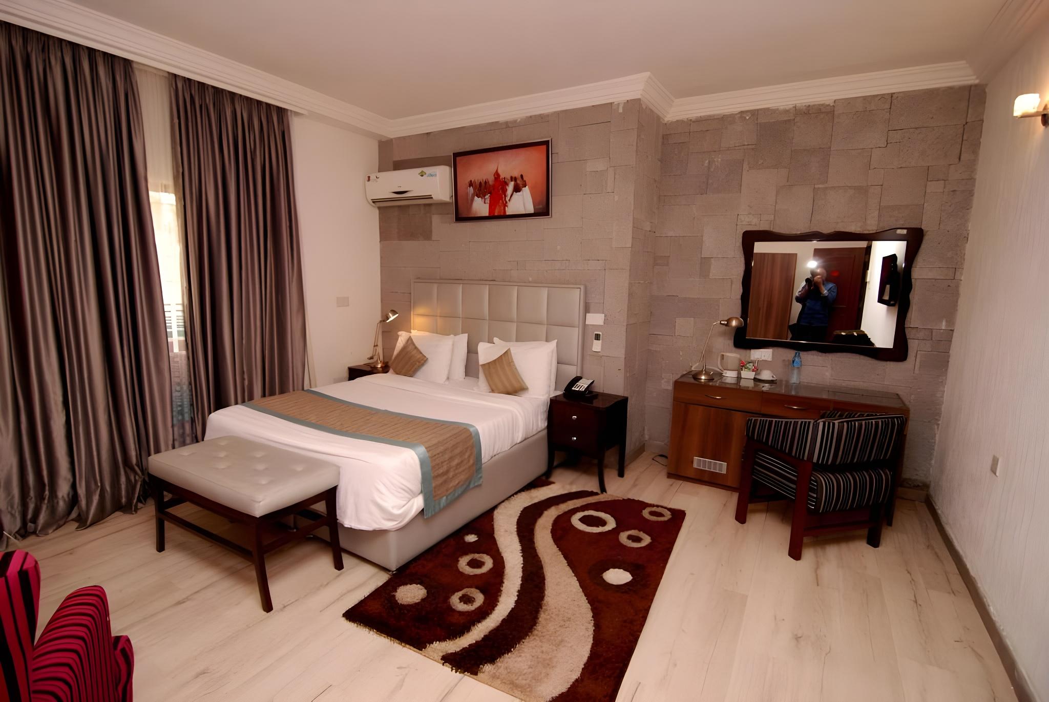 Sun Heaven Hotel & Resort Abuja 7/18