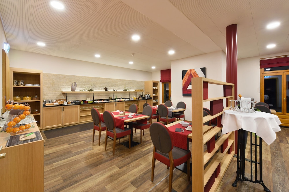 Hotel Des Vignes 50/66
