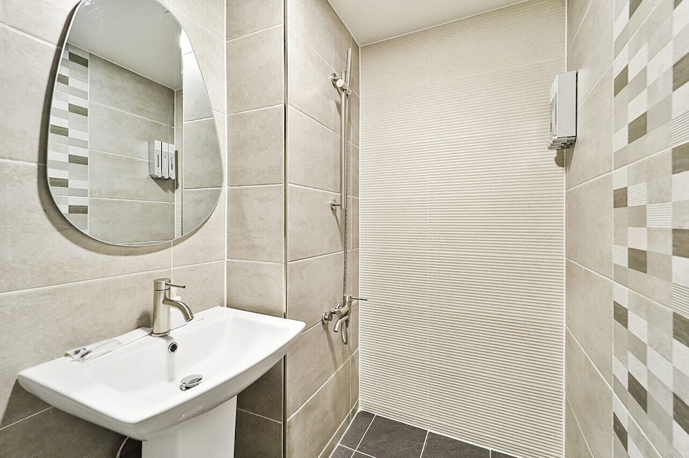 Gyeongju Hotel Gonggan 47/50