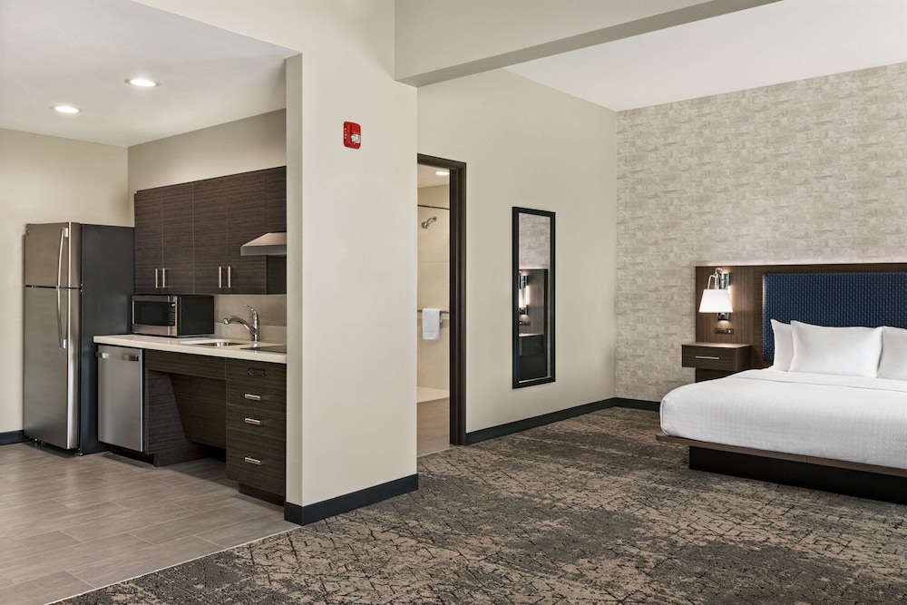 SUITE, 2 QUEEN BEDS, ACCESSIBLE