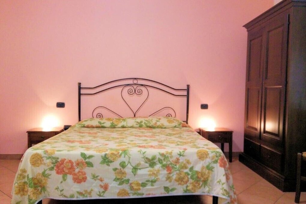 ROOM, DOUBLE BED, ANNEX