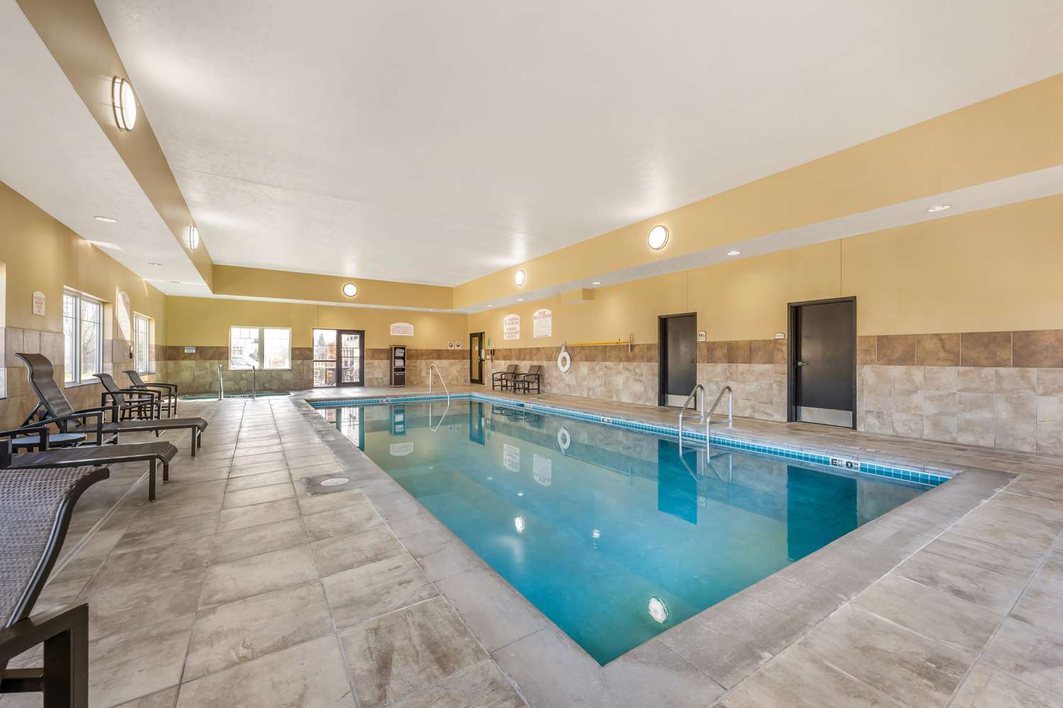 Best Western Plus Grand Island Inn & Suites 4/15