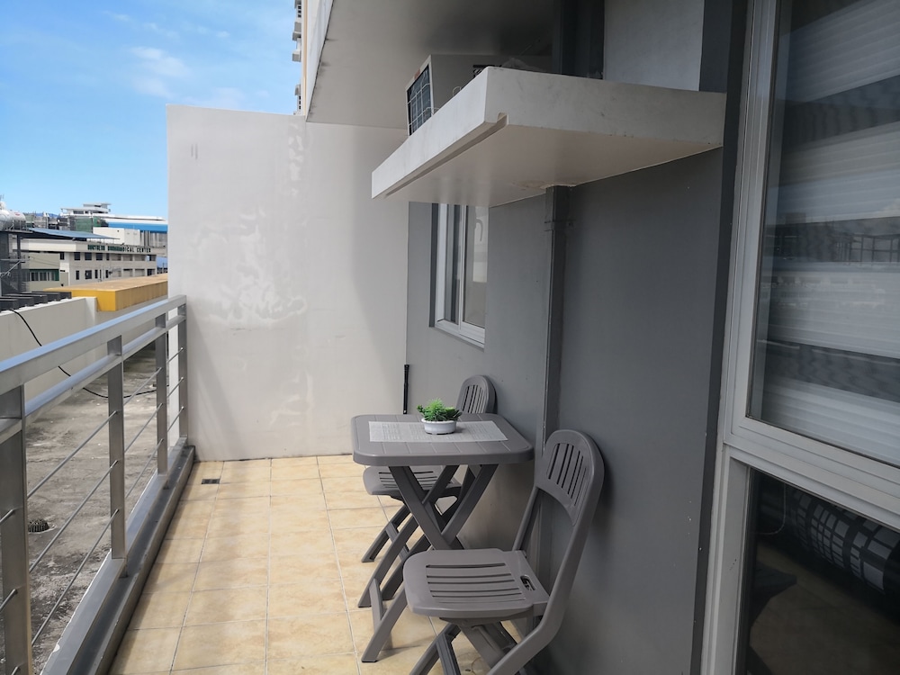 Centrio Tower Studio Unit 1/54