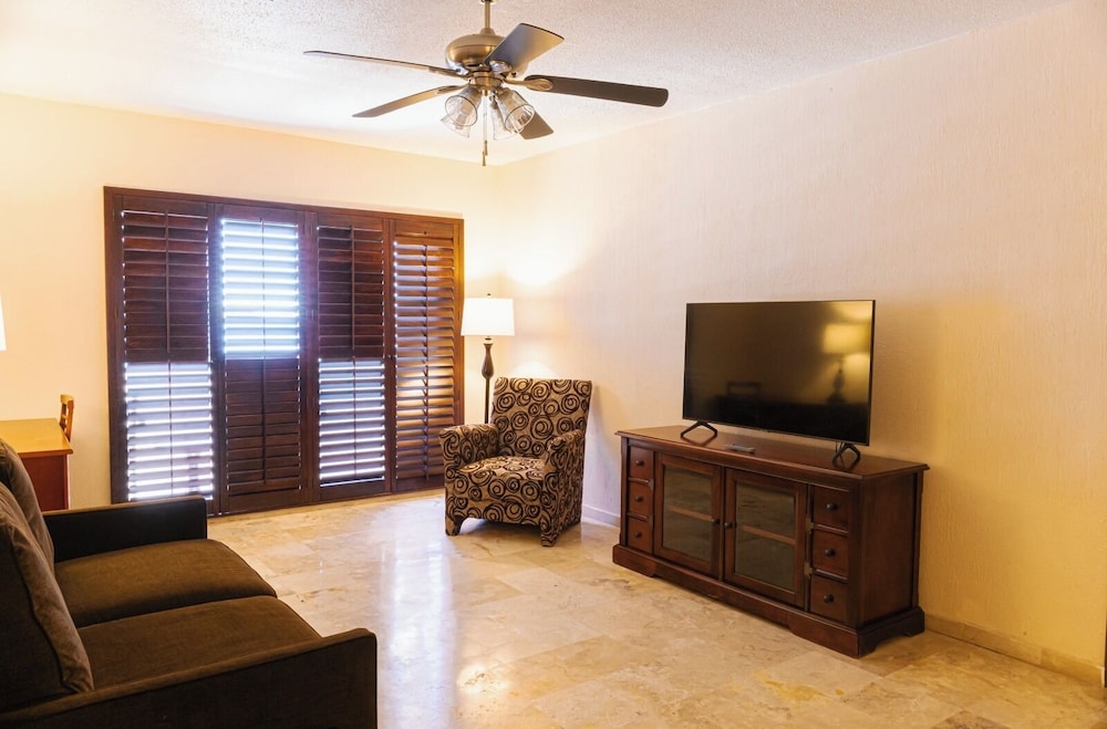 Sea Of Cortez Beach Club 47/72