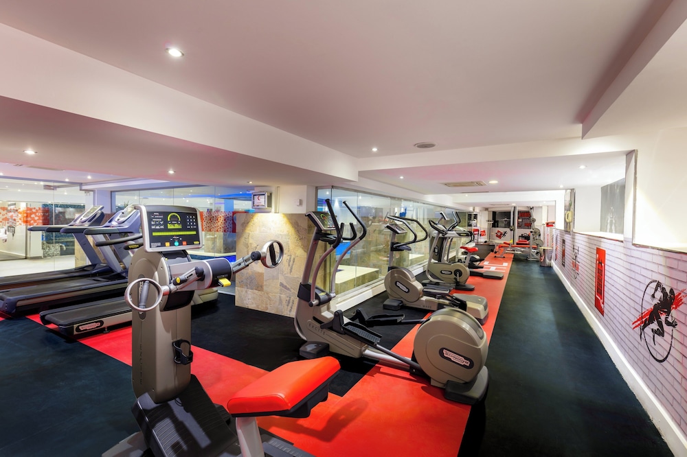 Holiday Inn Al Qasr 26/50
