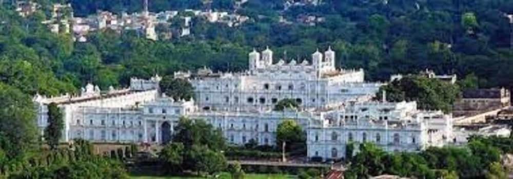 Hotel Narayanam 18/50