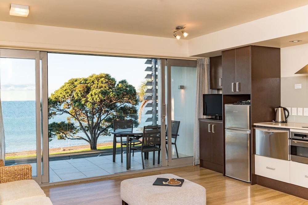 Sea Spray Suites 41/61