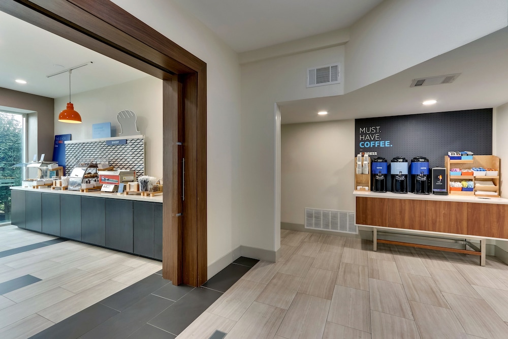 Holiday Inn Express Hotel Suites Waxahachie 17/74