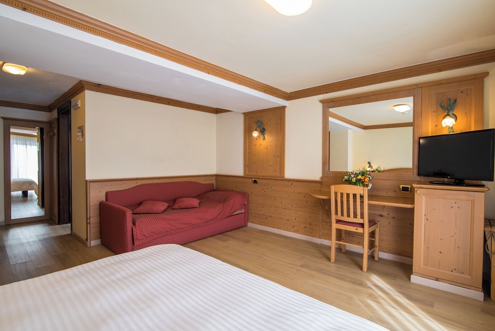 Hotel Colfosco 7/50