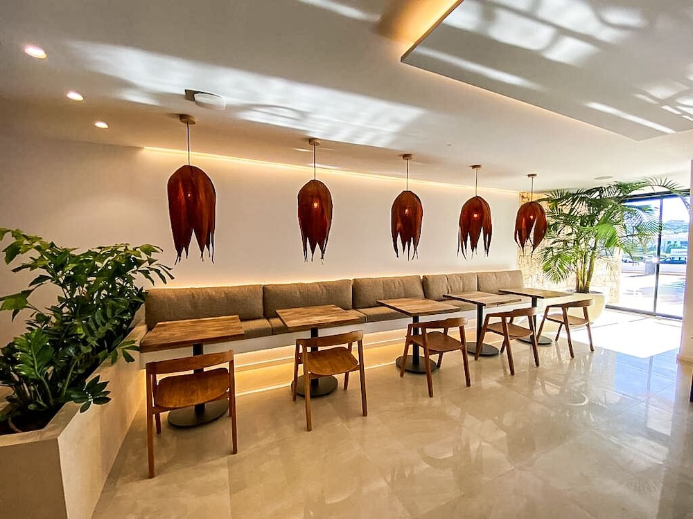 S'estancia Suites 20/31