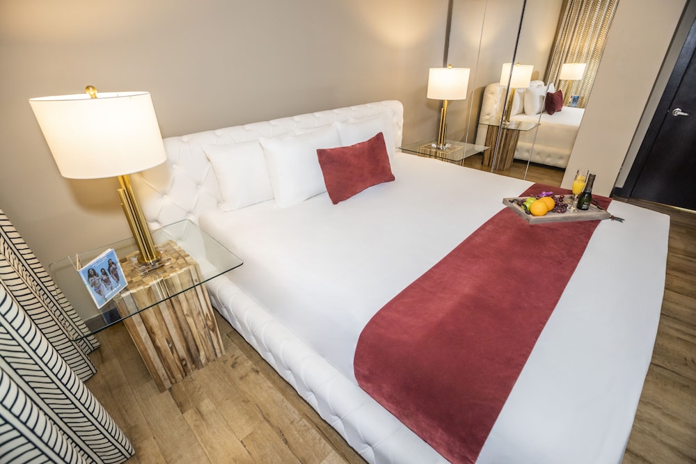 Metropole Suites South Beach 24/77