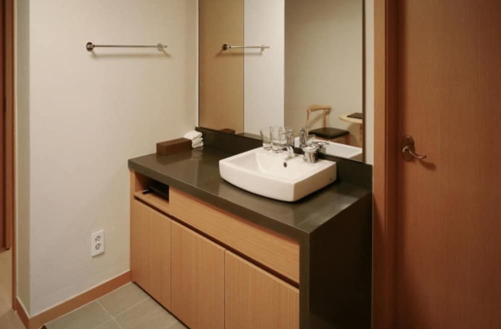 The N Resort Hotel and Spa Yangyang 30/33