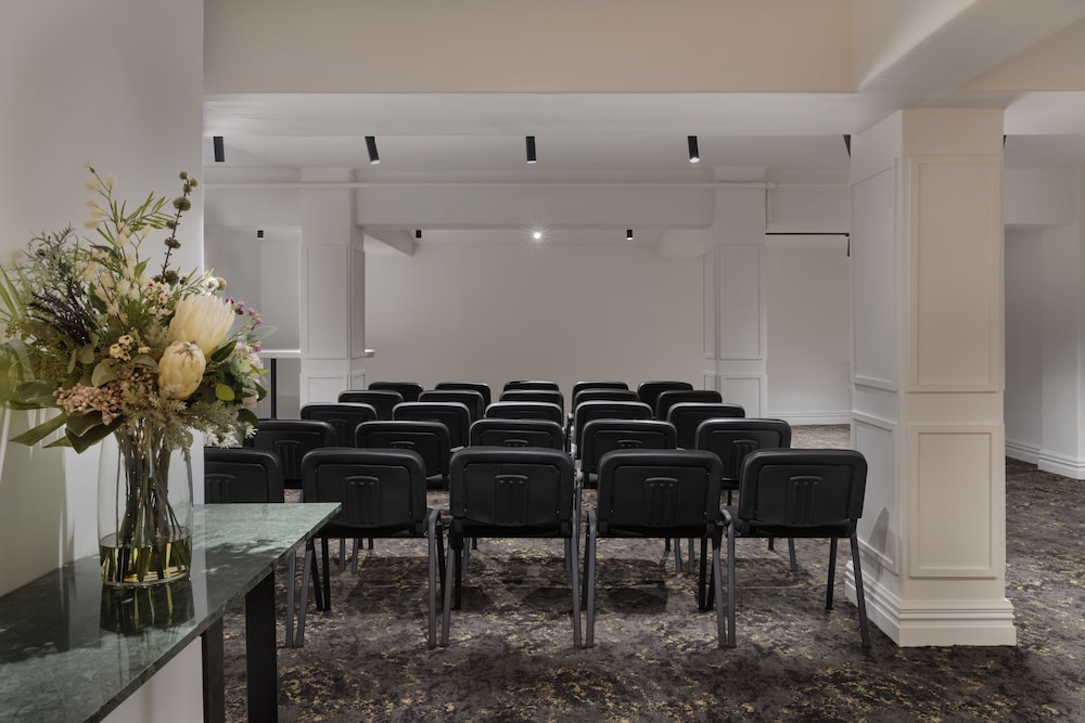 Fable Auckland MGallery 67/71