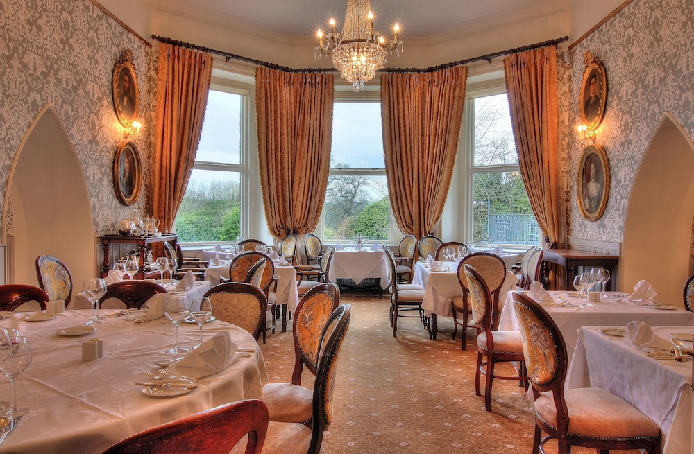 Cabra Castle Hotel 33/50