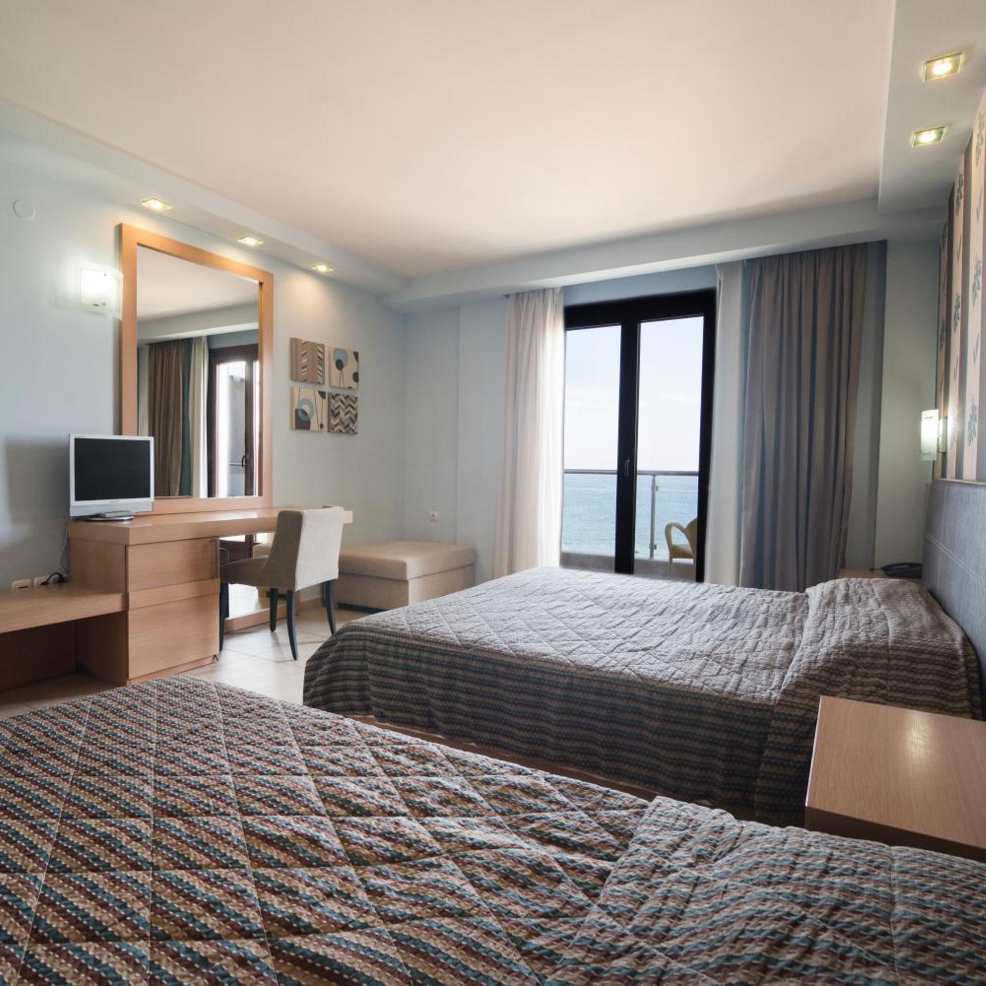 Mistral Seaside Hotel 17/36