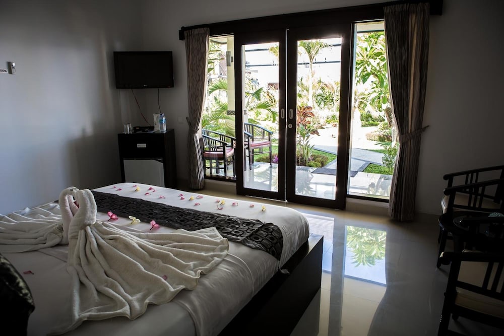 Kelapa Lovina Beach Villas 6/47