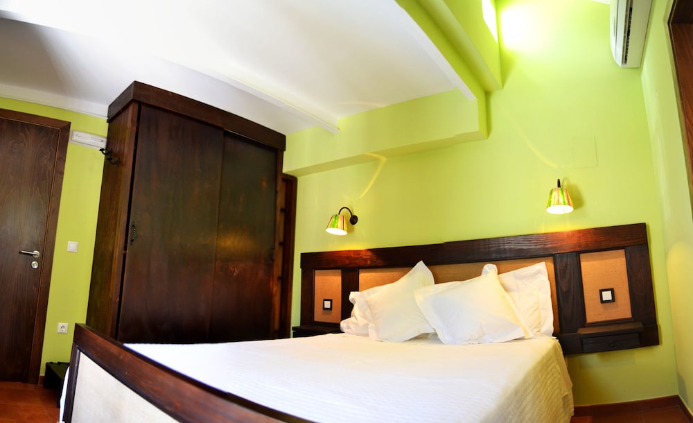 ROOM, DOUBLE BED, BALCONY