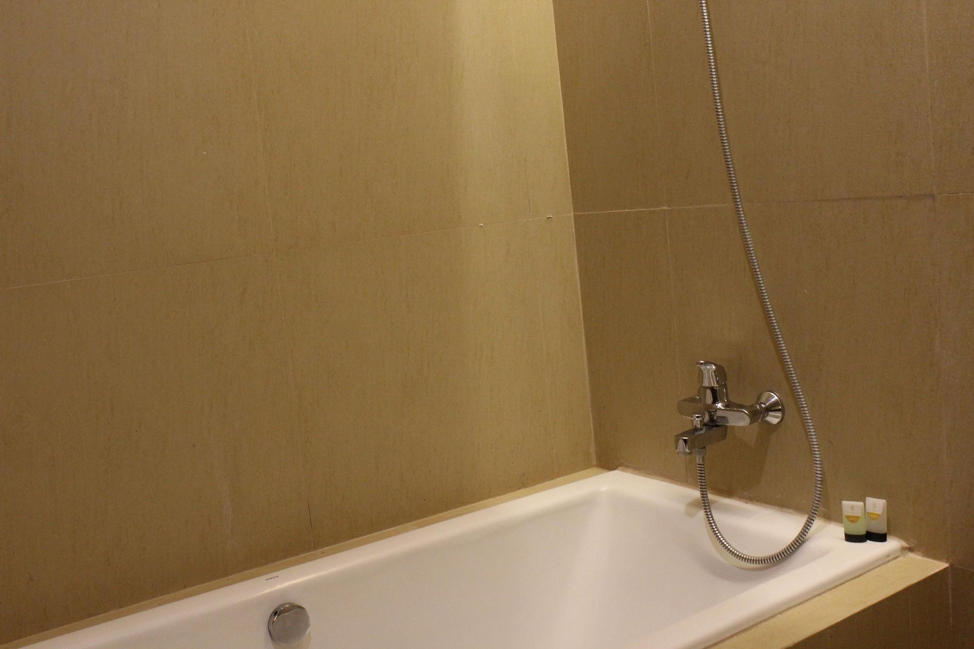 Sutanraja Hotel Kotamobagu 13/15