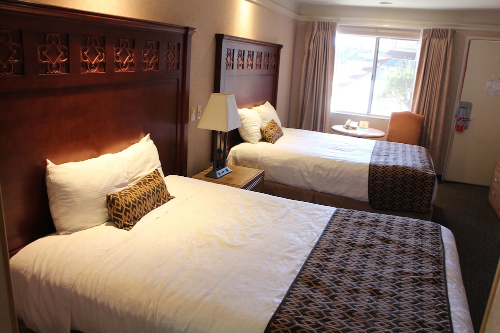 Laurel Inn & Conference Center 13/62