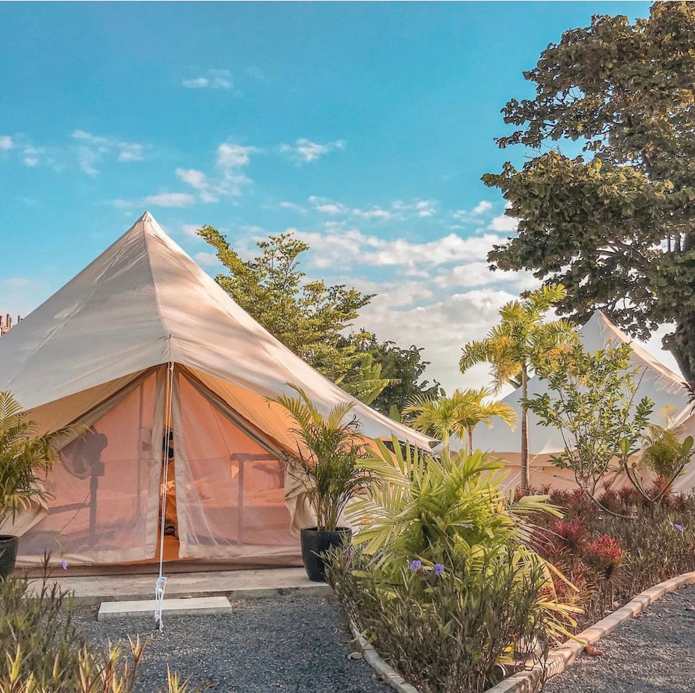 Roost Glamping 2/49