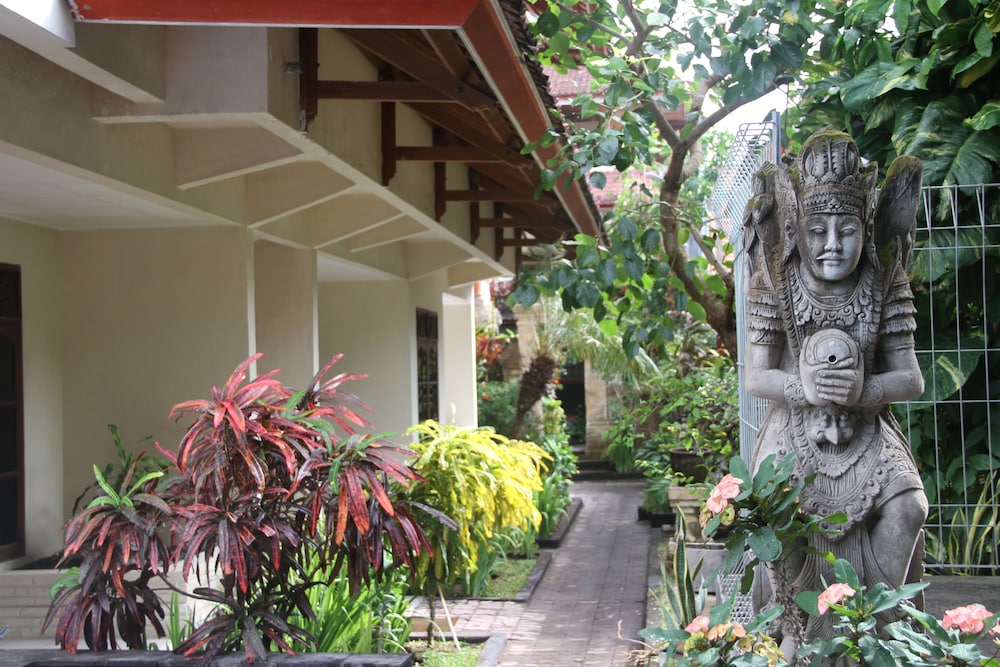Seminyak Paradiso 4/67