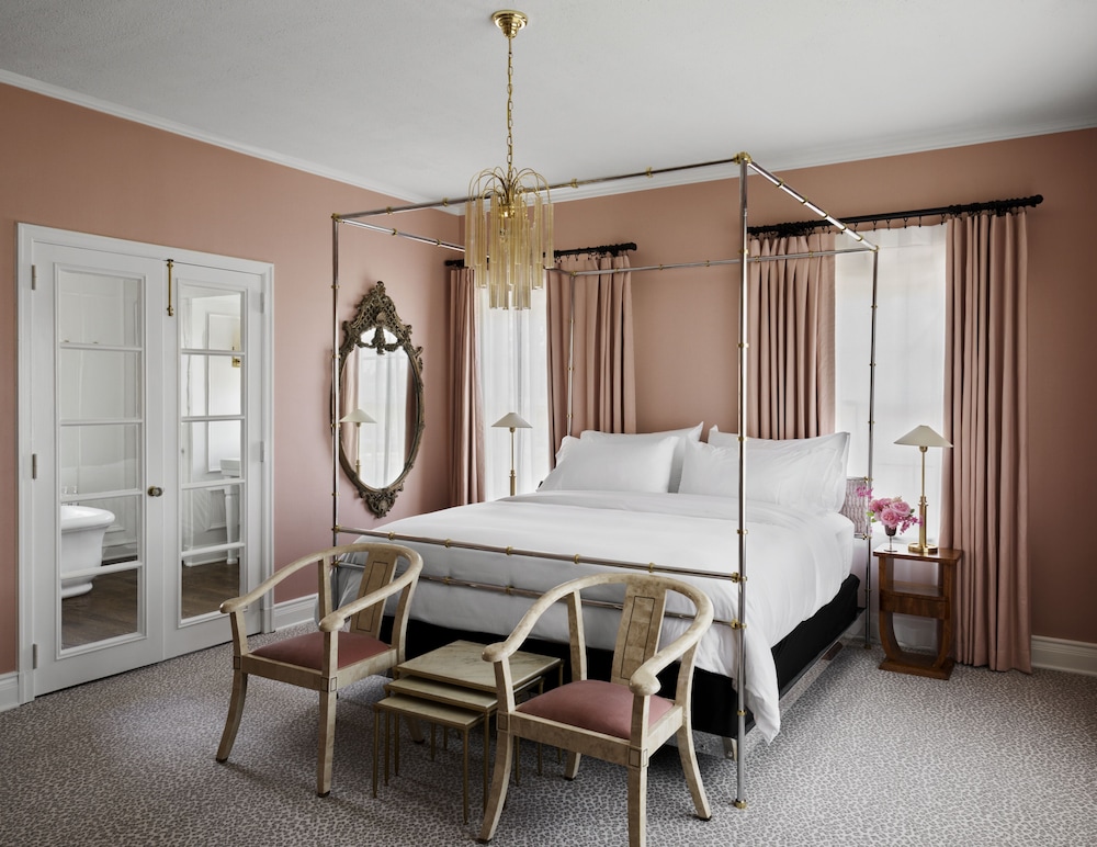 Commodore Perry Estate, Auberge Resorts Collection 17/68