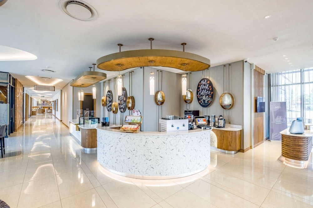 Radisson Hotel & Convention Centre Johannesburg, O.R. Tambo 7/50