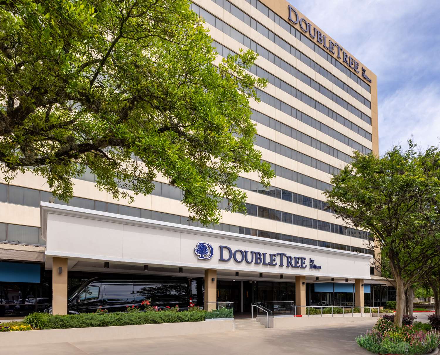 Doubletree By Hilton Houston Medical Center Hotel And Suites 25/30