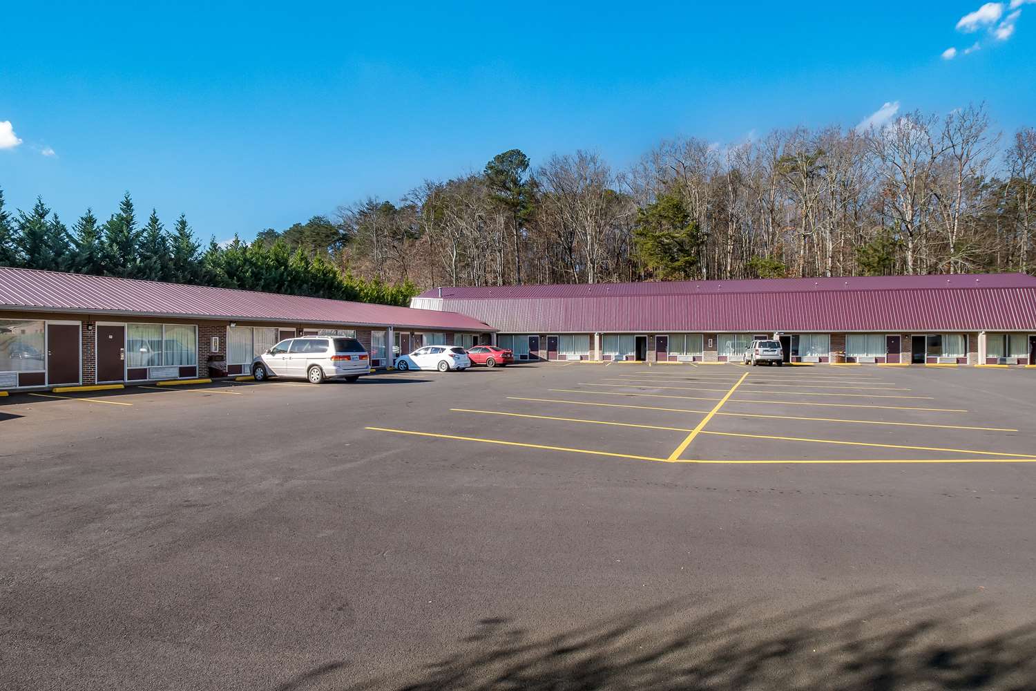 Knights Inn Cleveland, TN 22/25