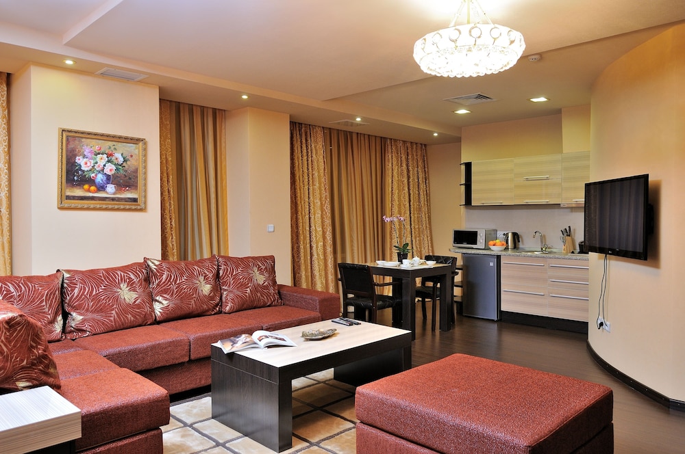 Darhan Boutique Hotel 44/69