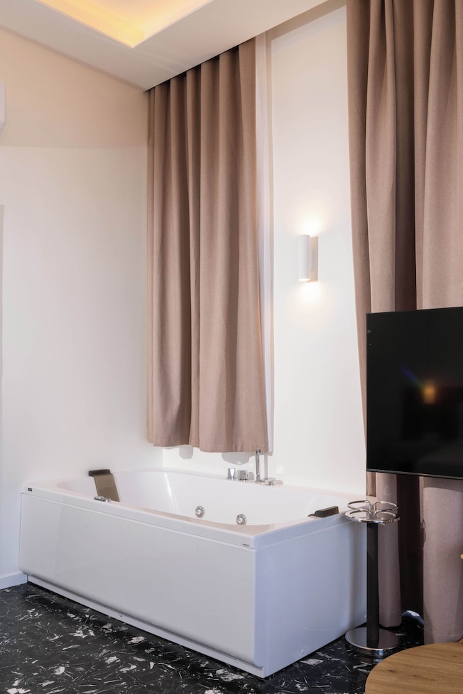 Skyline Boutique Hotel 4/50